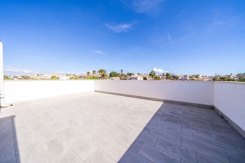 Villa a La Marina, Alicante, La Marina - € 1.491.600 | Ref: 6078 - foto 44